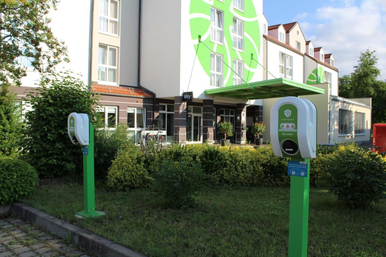 H+ Hotel Ерфурт Екстериор снимка