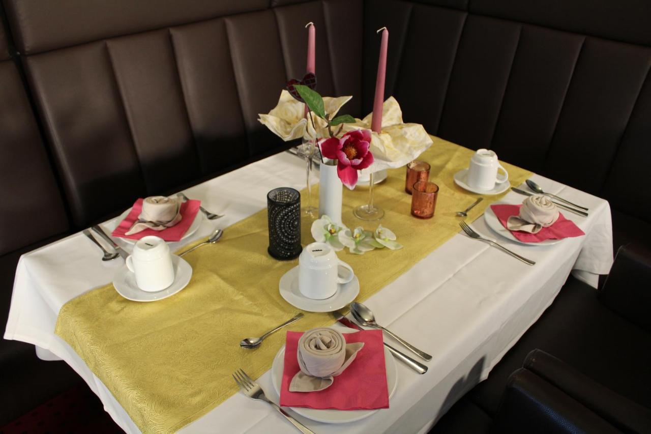 H+ Hotel Ерфурт Екстериор снимка